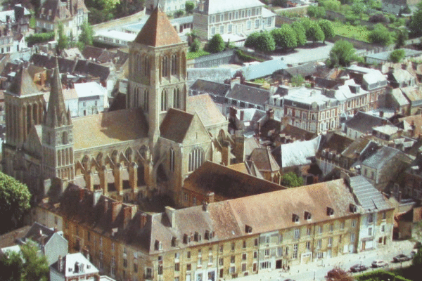 L'abbatiale - Saint-Pierre-sur-Dives