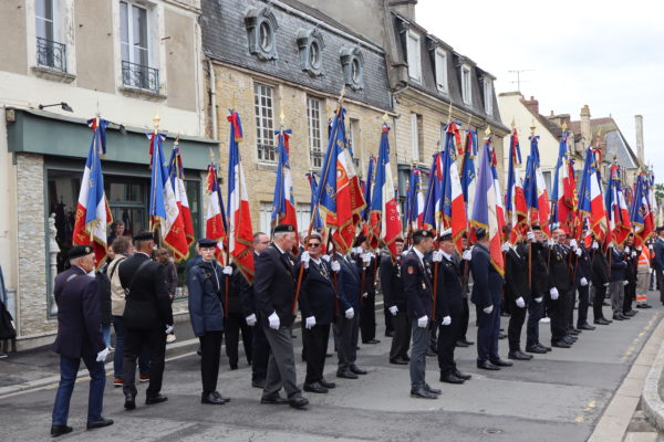 Retour en images – Journée des porte-drapeaux et militaires